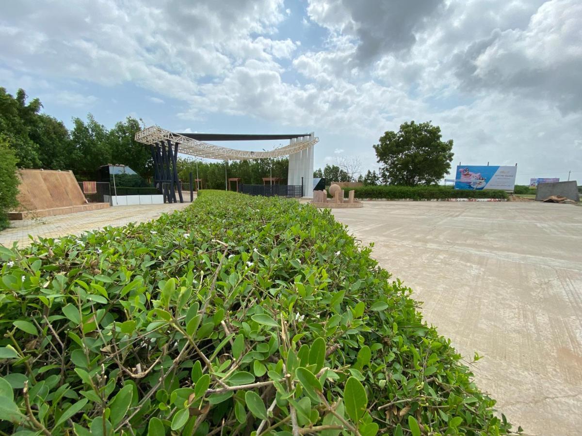 City The Village Beach Resort Laeja Exterior foto