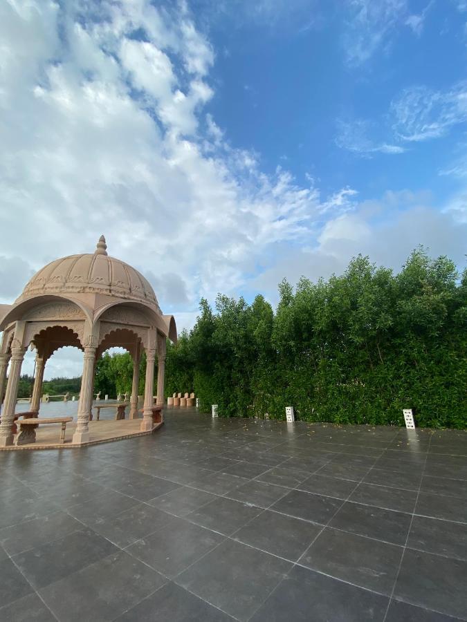 City The Village Beach Resort Laeja Exterior foto